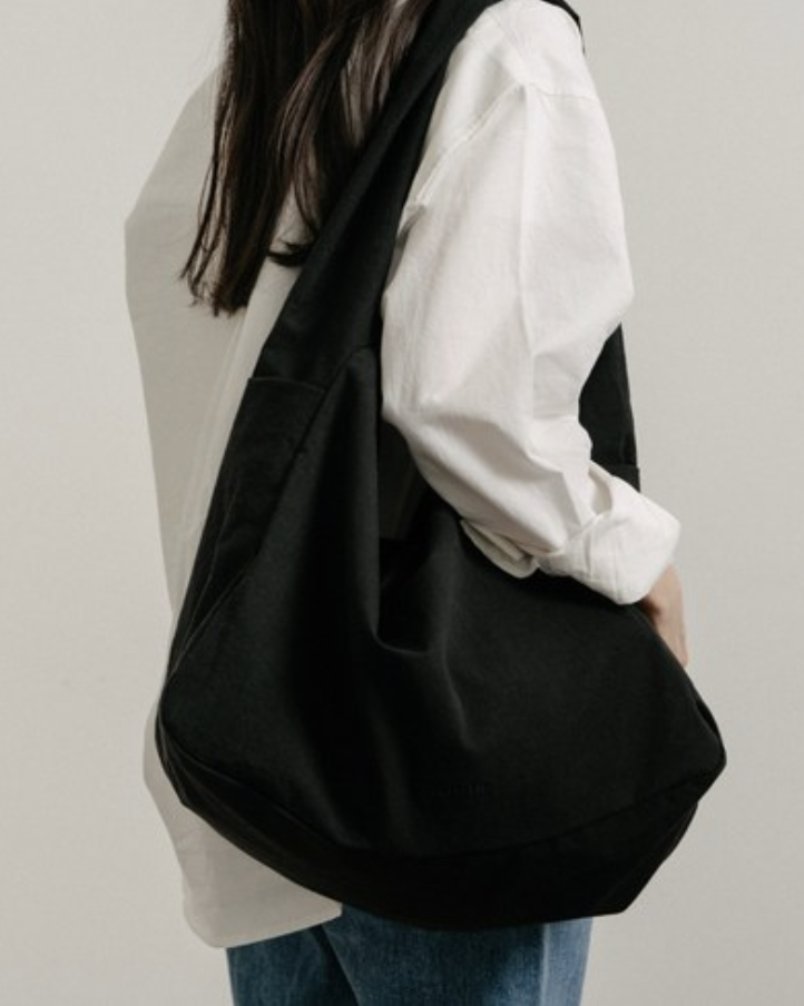 킨느 캔버스 호보 숄더백